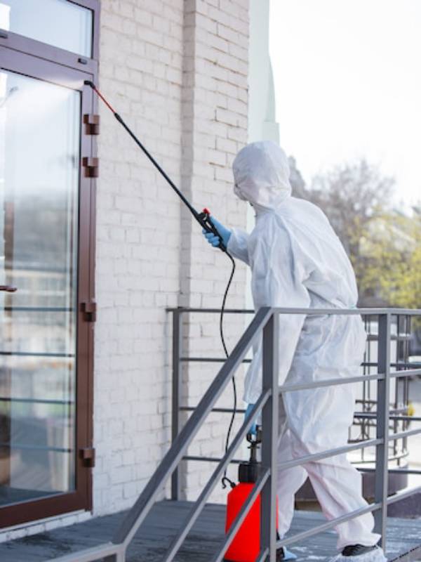 Power jet Spray and Garages and terrace cleaning service in Dubai